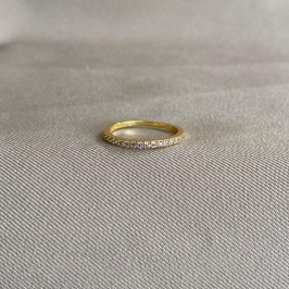 ANEL APARADOR CRAVEJADO COM ZIRCONIAS