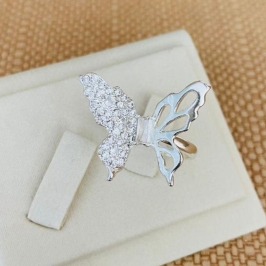 ANEL BORBOLETA COM ASA CRAVEJADA