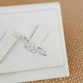 ANEL COM ZIRCONIA CRAVEJADA