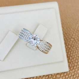 ANEL COM ZIRCONIA CRAVEJADO