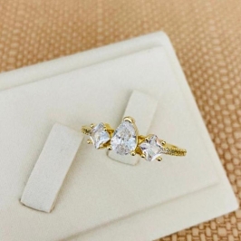ANEL GOTA CRAVEJADA COM ZIRCONIAS