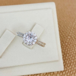 ANEL SOLITARIO CRAVEJADO