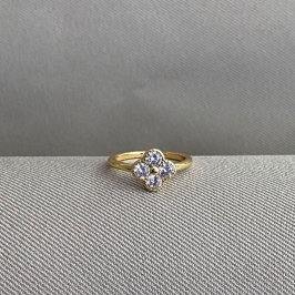 ANEL TREVO COM ZIRCONIAS