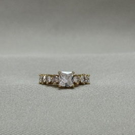 ANEL ZIRCONIAS QUADRADAS