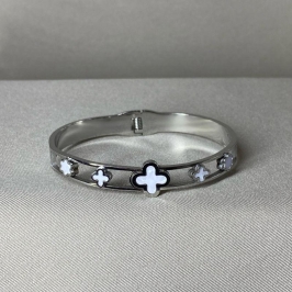 BRACELETE TREVOS BRANCO STEEL