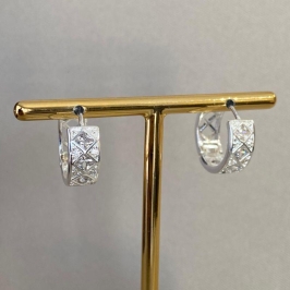 BRINCO ARGOLA COM ZIRCONIAS