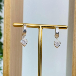 BRINCO ARGOLA CORAÇÃO ZIRCONIA