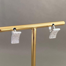 BRINCO ARGOLINHA CRAVEJADA