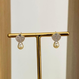 BRINCO CORAÇÃO CRAVEJADO COM ZIRCONIA