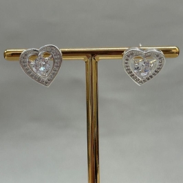 BRINCO CORAÇÃO CRAVEJADO COM ZIRCONIA REDONDA