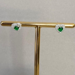 BRINCO CORAÇÃO ESMERALDA CRAVEJADA