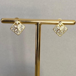 BRINCO FLOR CRAVEJADA