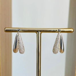 BRINCO LISO CRAVEJADO