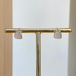 BRINCO OVAL CRAVEJADO