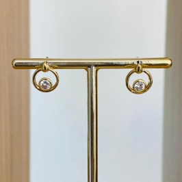 BRINCO REDONDO COM ZIRCONIA