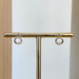 BRINCO REDONDO VAZADO CRAVEJADO