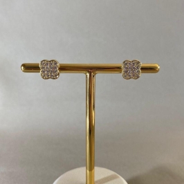 BRINCO TREVO CRAVEJADO MEDIO