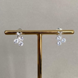 BRINCO UVA COM ZIRCONIAS