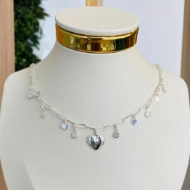 CHOCKER CORAÇÃO COM PENDURICALHOS