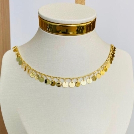 COLAR COM PLAQUINHAS