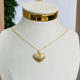 COLAR CORAÇÃO DETALHADO