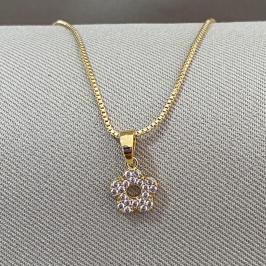 COLAR INFANTIL FLORZINHA CRAVEJADA