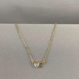 COLAR LETRA E COM CORAÇÃO ZIRCONIA