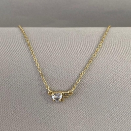 COLAR LETRA F COM CORAÇÃO ZIRCONIA