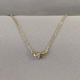 COLAR LETRA R COM CORAÇÃO ZIRCONIA