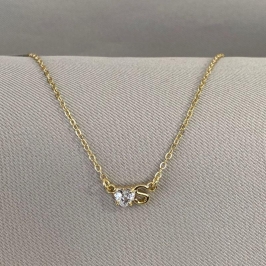 COLAR LETRA S COM CORAÇÃO ZIRCONIA