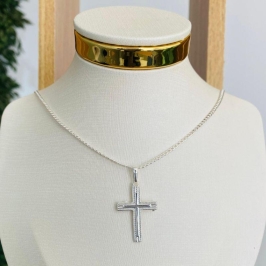 CORRENTE MASCULINA COM CRUZ