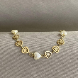 PULSEIRA CORAÇÃO DETALHE E CORAÇÃO PEROLA