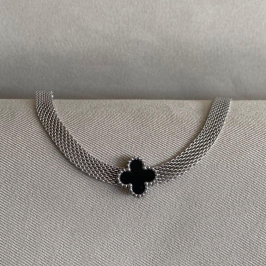 PULSEIRA MALHA COM TREVO PRETO