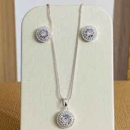 CONJUNTO REDONDO CRAVEJADO