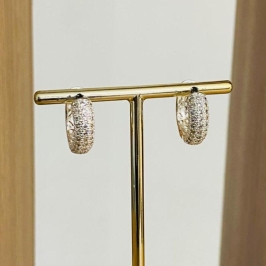 BRINCO ARGOLA CRAVEJADA