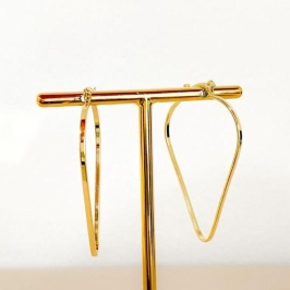 BRINCO ARGOLA GOTA INVERTIDA