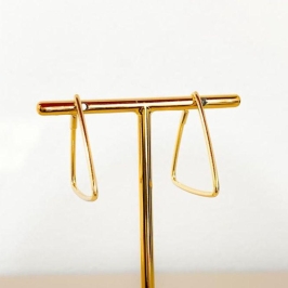 BRINCO ARGOLA TRIANGULAR