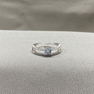 ANEL DUPLO CRAVEJADO COM ZIRCONIA QUADRADA