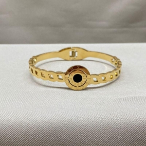 BRACELETE ALGARISMO COM DETALHES VAZADOS STEEL