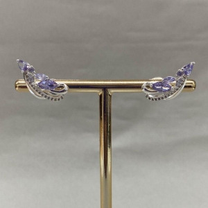 BRINCO EAR CUFF CRAVEJADO COM ZIRCONIAS ROXAS