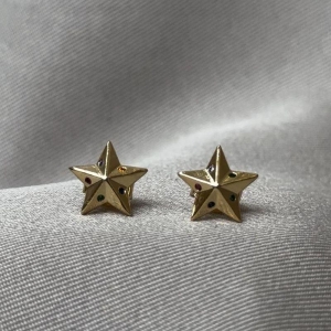 BRINCO ESTRELAS COM ZIRCONIAS COLORIDAS