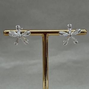 BRINCO FLOR ZIRCONIAS