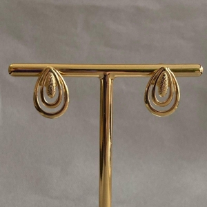 BRINCO GOTA VAZADA