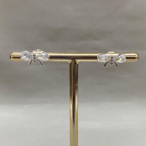 BRINCO LAÇO COM ZIRCONIA