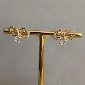 BRINCO LAÇO CRAVEJADO COM ZIRCONIA