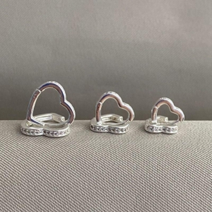 BRINCO TRIO ARGOLA CORAÇÃO CRAVEJADO