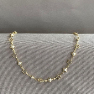 CHOCKER COM PEROLA E ESTRELAS