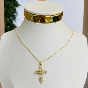 COLAR CRUZ CRAVEJADA COM ZIRCONIAS