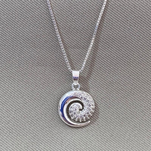 COLAR ESPIRAL CRAVEJADO