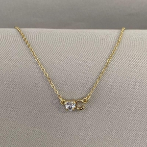COLAR LETRA C COM CORAÇÃO ZIRCONIA